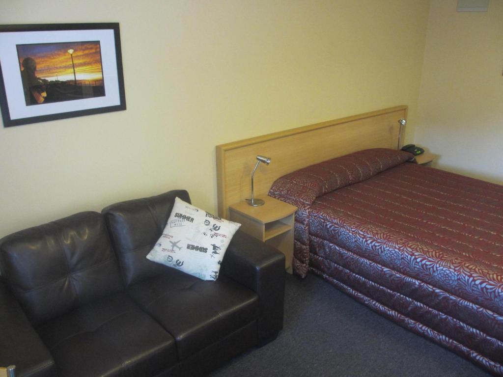 Alhambra Oaks Motor Lodge Dunedin Værelse billede