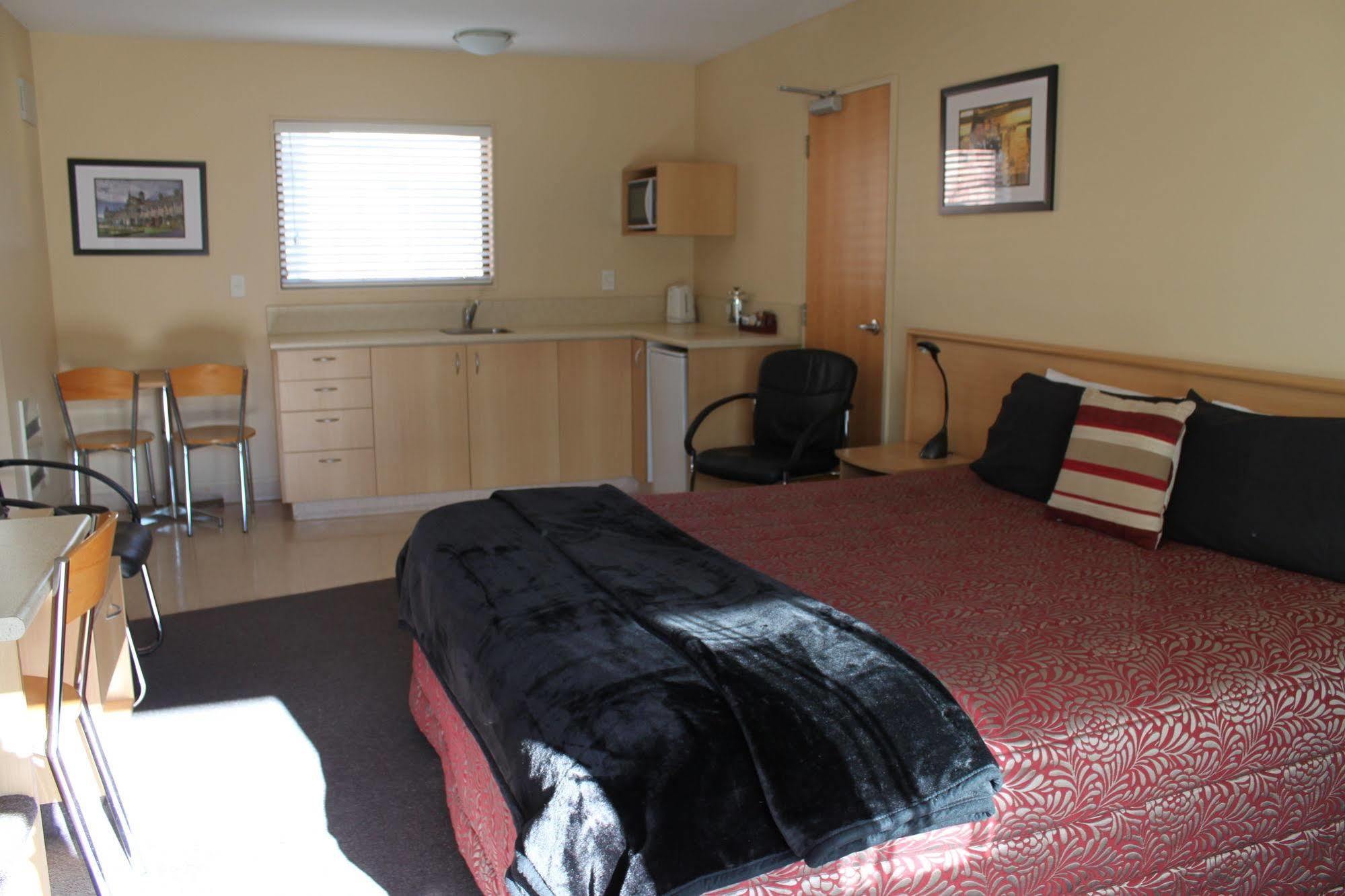 Alhambra Oaks Motor Lodge Dunedin Eksteriør billede